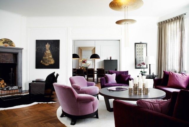 salon butacas purpura claro diseño oscuro suela marron