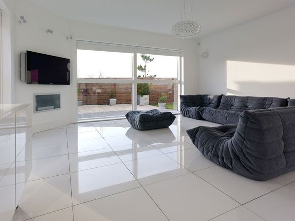 salon minimalista moderno luz sofas