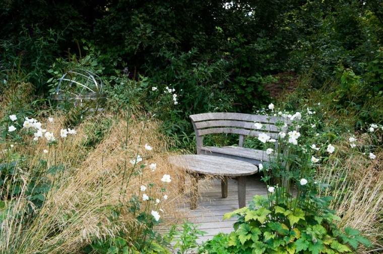 Amanda Patton diseno jardin ideas banco mesa madera plantas ideas