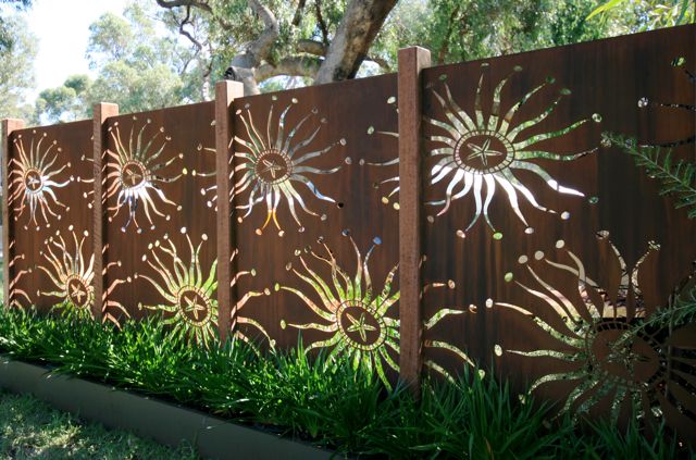 acero corten muro jardin decorado figuras