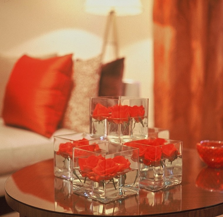 arreglos florales rosas agua recipiente cristal moderna 