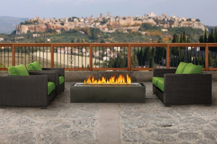 asientos terraza fuego patio cojines