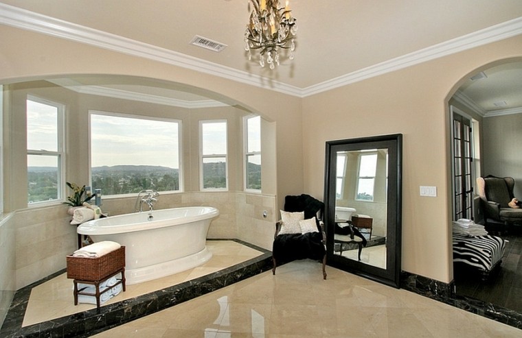 bañera marmol vistas espejo negro