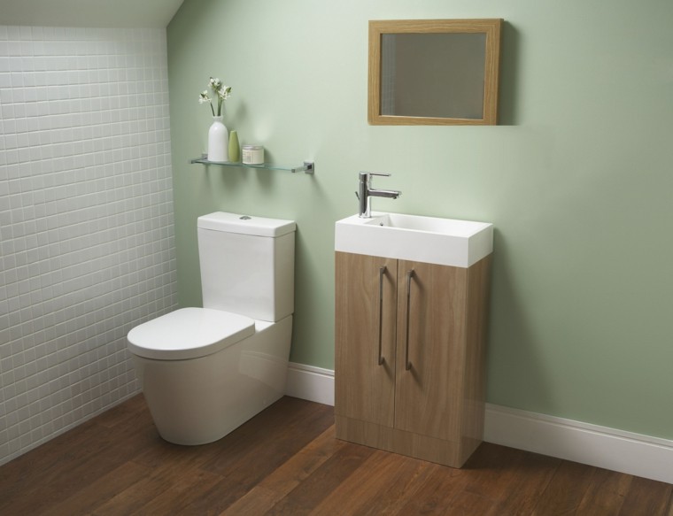 baño pequeño color verde aseo