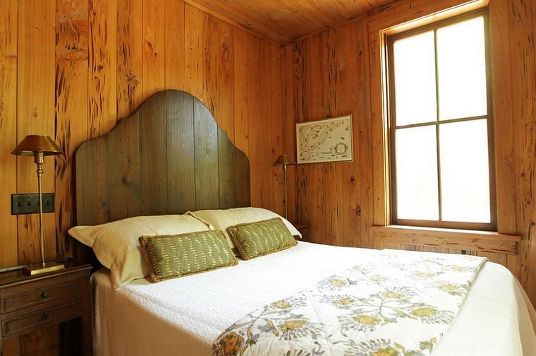 pared y cabecero de madera idea original cabeceros de cama dormitorio pared madera ideas