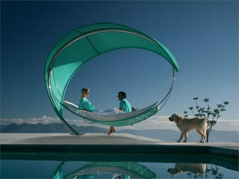 cama tumbona color celeste camas de jardin moderna celeste