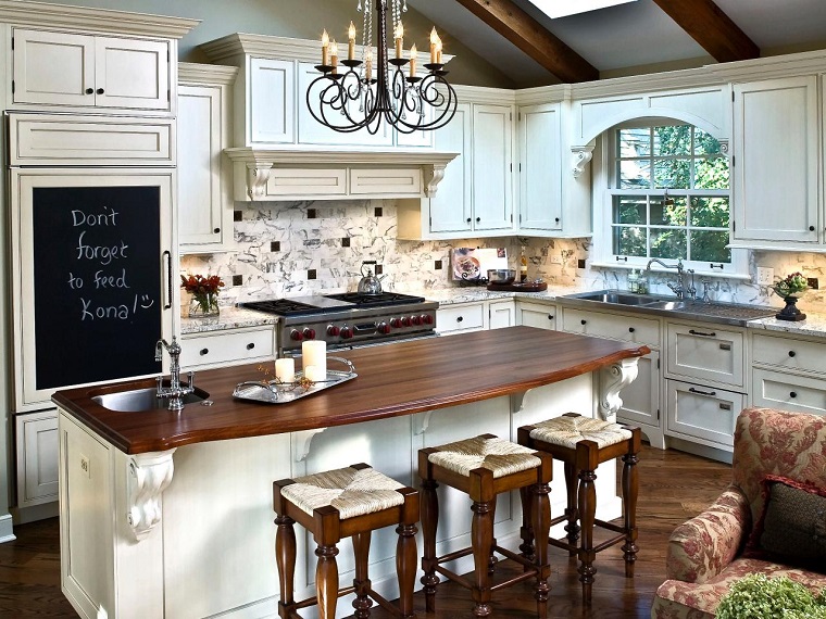 cocina pequena isla encimera madera armarios blancos ideas