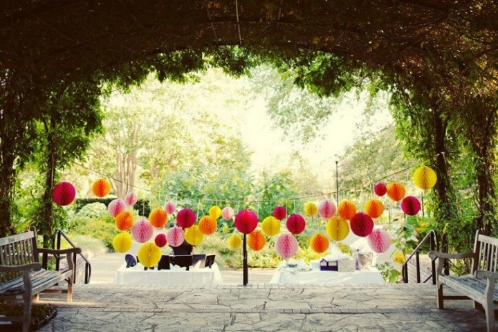 Decoración de terrazas para fiestas, diversión garantizada.