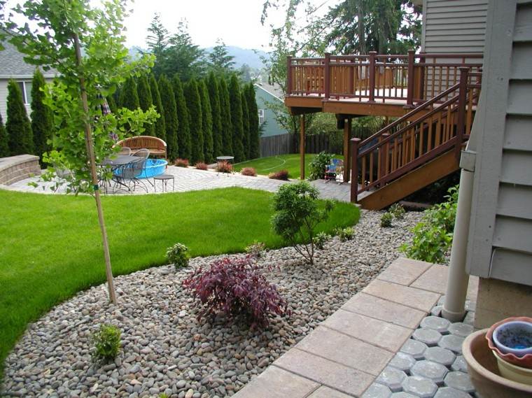 diseñar un jardin rocas terraza patio escaleras