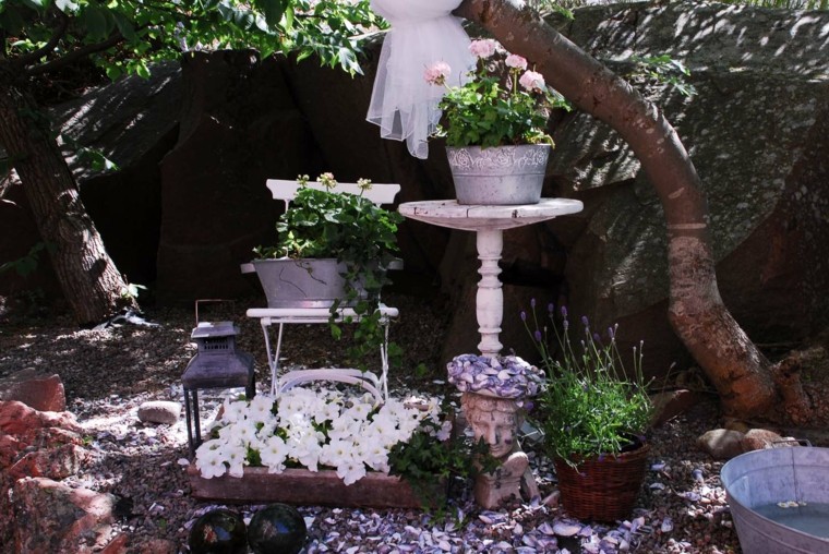 flores bonitas aire romantico jardin muebles rusticos ideas
