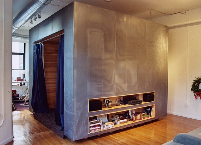 habitacio pared tela pequena cortinas azul ideas