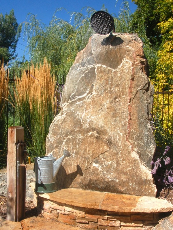 ducha piedra roca grande