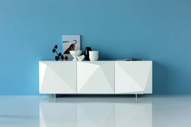 mueble blanco pared celeste salon