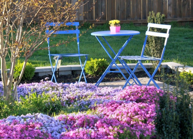 muebles comodos plegambels azul bonitos flores 