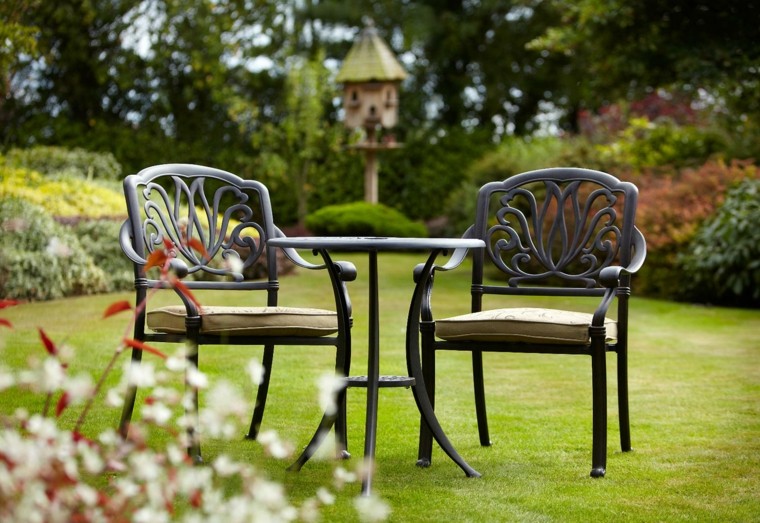 muebles jardin sillas mesa ideas negro cesped