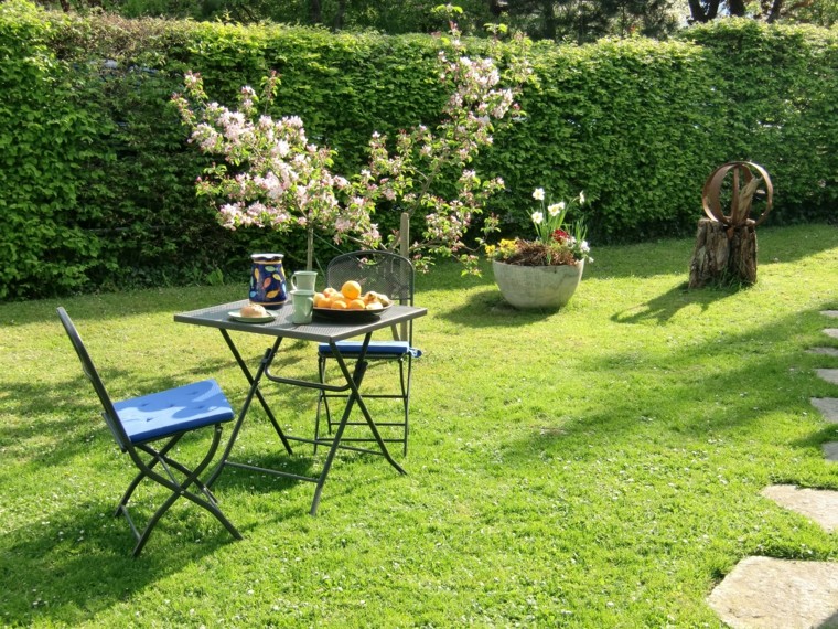 paisaje natural sillas mesa forja ideas jardin moderno acero