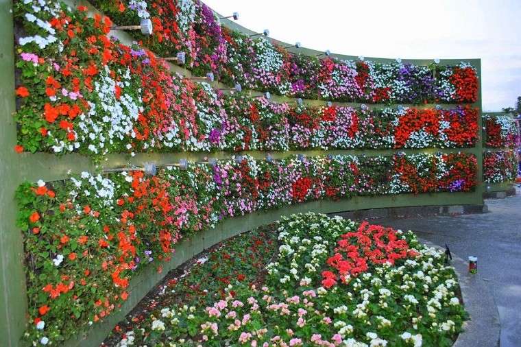 pared curva flores colores