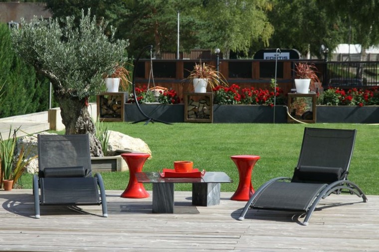 patio mesa plantas terraza cesped accesorios