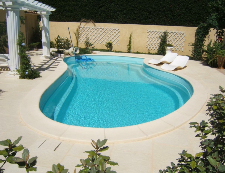 piscinas para jardín patio plantas columnas