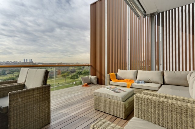 terrazas amplias suelo moderna madera muebles comodos