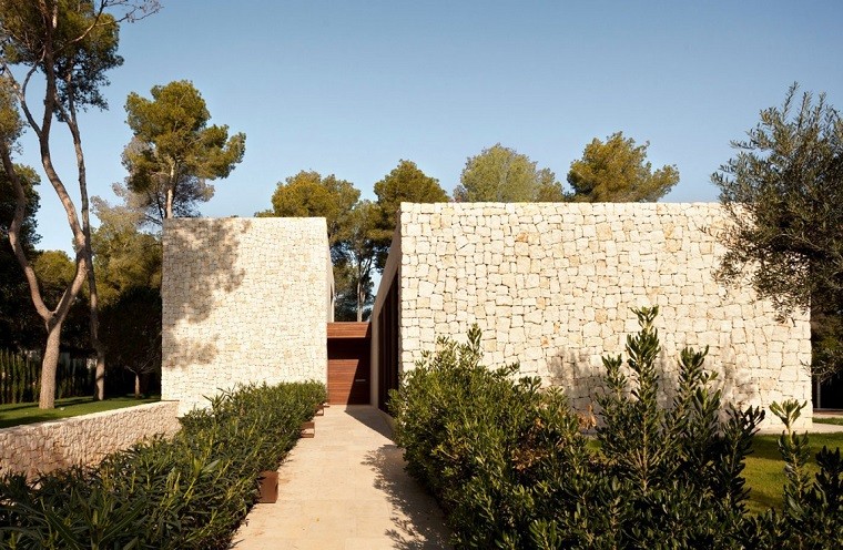 Casa El Bosque exterior camino entrada