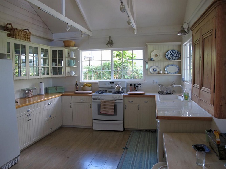 Melissa Newirth muebles vintage cocina armarios ideas