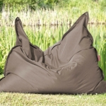 Patio diseño, puff y mucho colorido - fórmula para el relax.