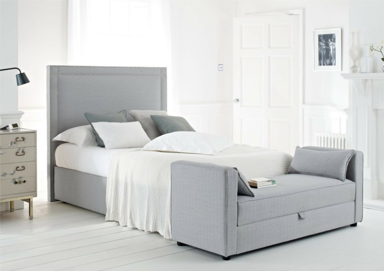 cama gris dormitorio suelo madera blanco ideas
