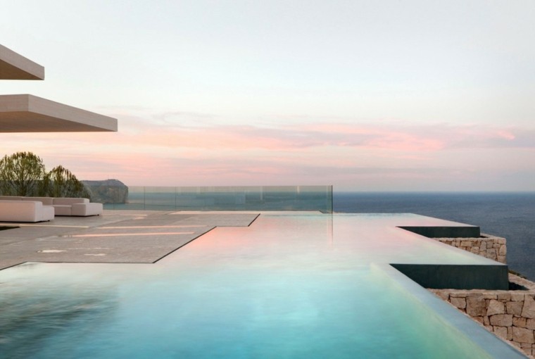 casas terraza amplia muebles diseno piscina moderna