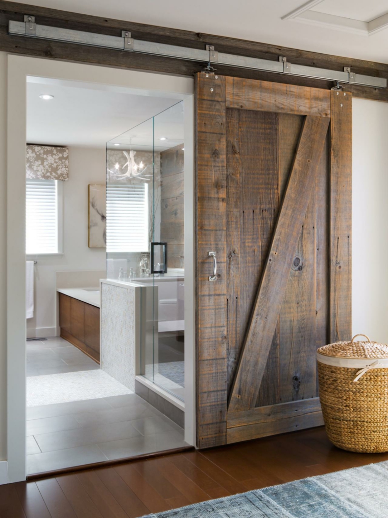 cuarto baño puerta madera maciza