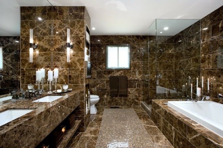 cuartos de baño con marmol marron lamparas pulido