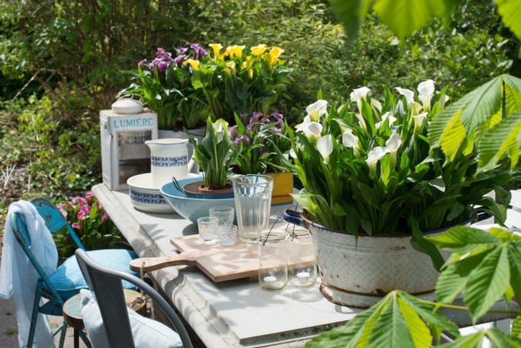 accesorios jardin mesa flores 