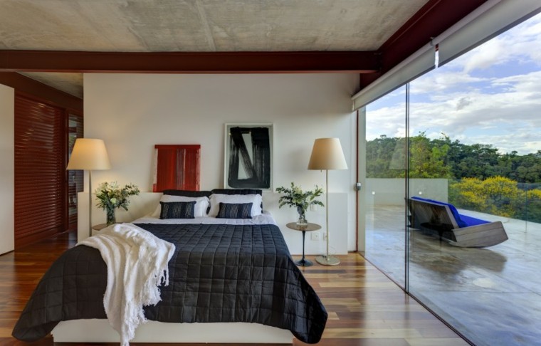 dormitorio ventanal mesitas noche ropa cama negra ideas