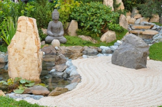 jardin estilo zen rocas grandes