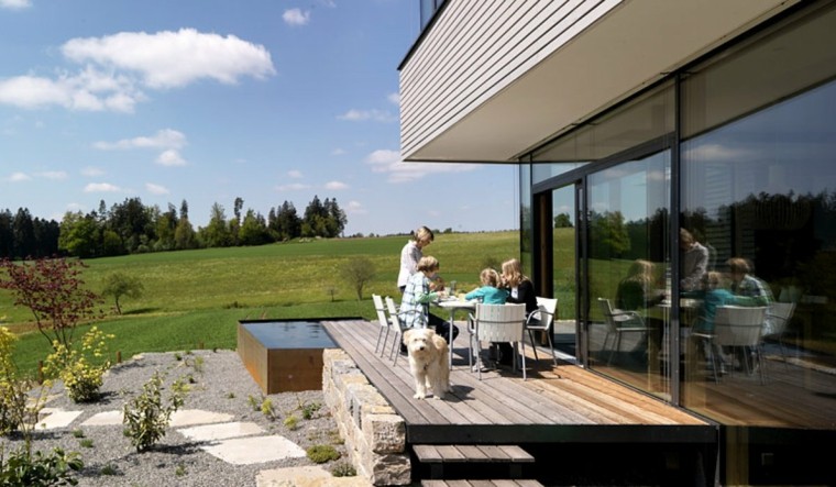 jardines y terrazas suelo madera lugar precioso comidas ideas