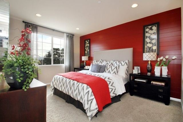 pared roja laminado lacado cama