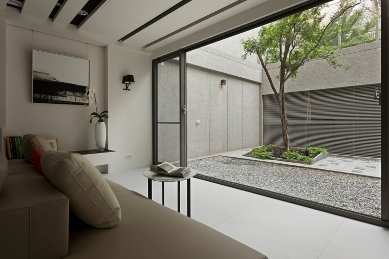 patio interior estilo moderno zen