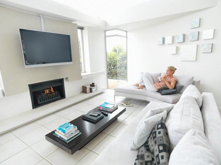 pequeño salon blanco mujer sofa