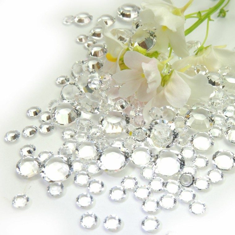 perlas diamantes mesa flor brillantes