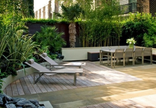 tumbonas madera plantas jardin moderno