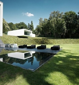 La Casa Genet - un diseño de la arquitecto Laurence Sonck