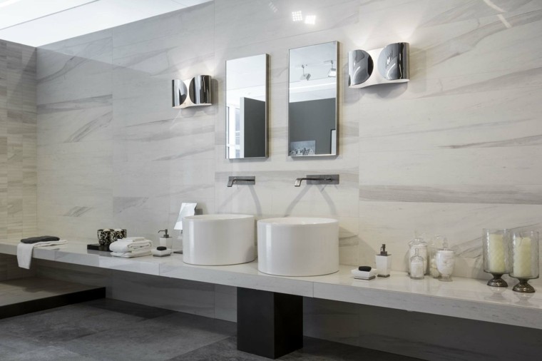 baño estilo moderno color blanco 