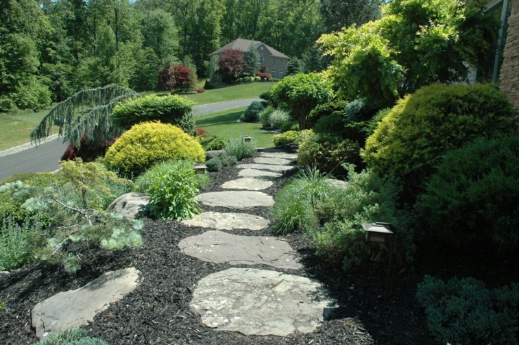 Senderos y caminos de piedra para el jardín