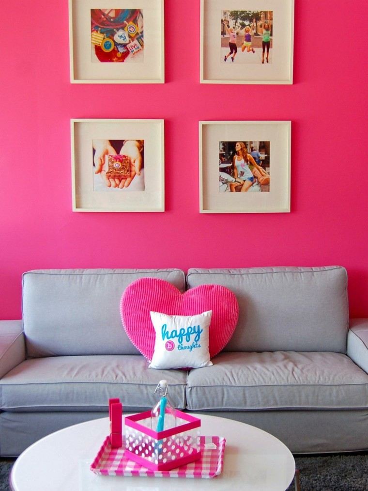 cojines fotos pared rosa salon moderno ideas