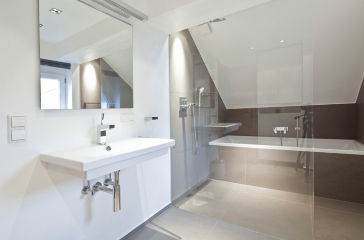 diseño cuarto baño moderno pequeño