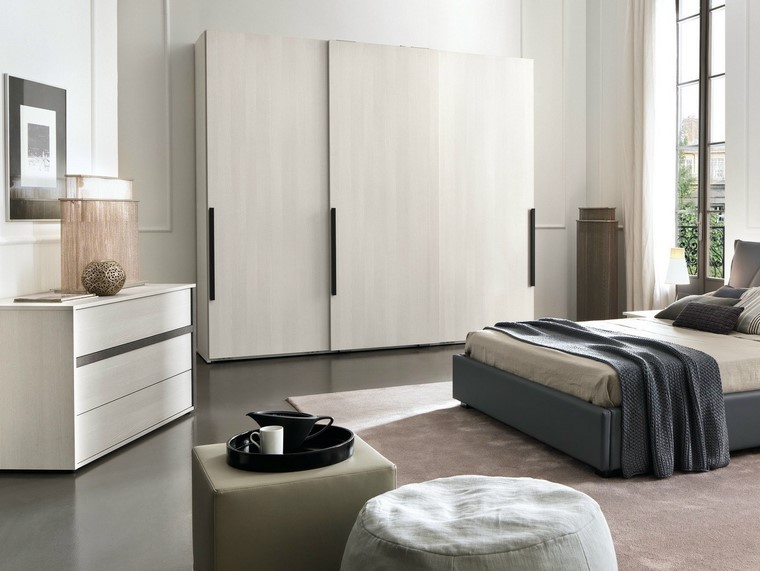 dormitorio taburetes armario grande blanco ideas