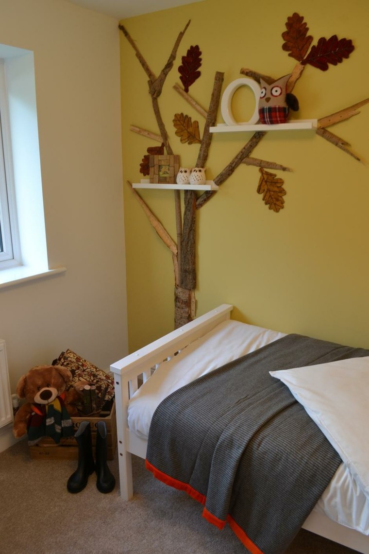 Dormitorios infantiles diseño creativo con temática bosque.