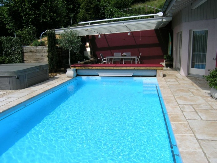 piscina con jacuzzi espacio terraza piscina fiesta cubierta