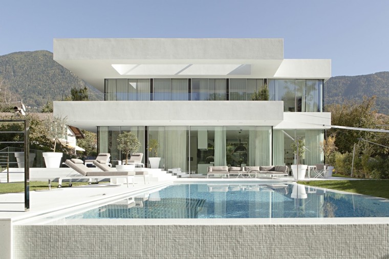 piscina con mosaico blanco diseño jardin piscina mosaico blanco