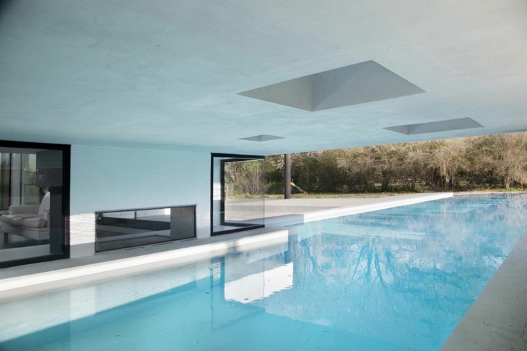 piscina con zona cubierta jardin diseño piscina zona cubierta